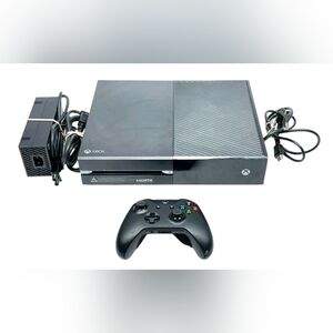 Xbox One 500GB Console Model 1540 with Controller